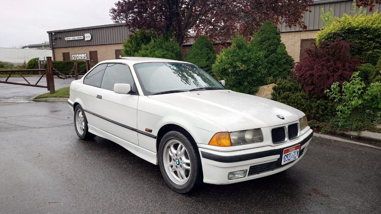 BMW 328iS