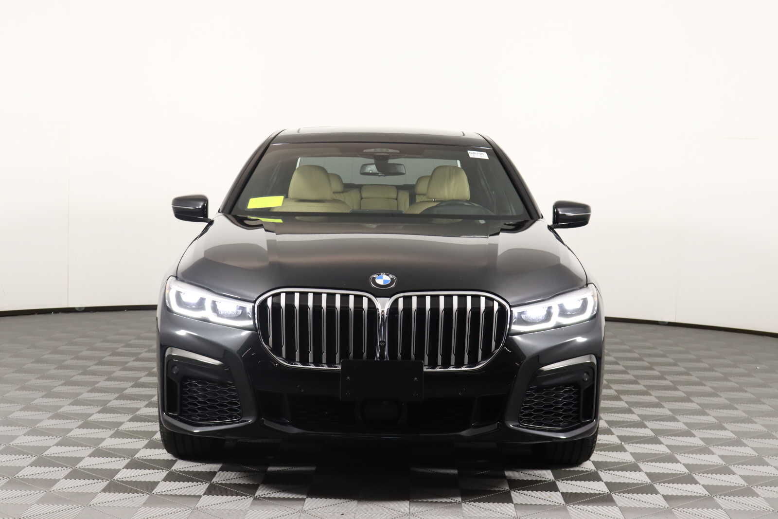 2021 BMW 750i