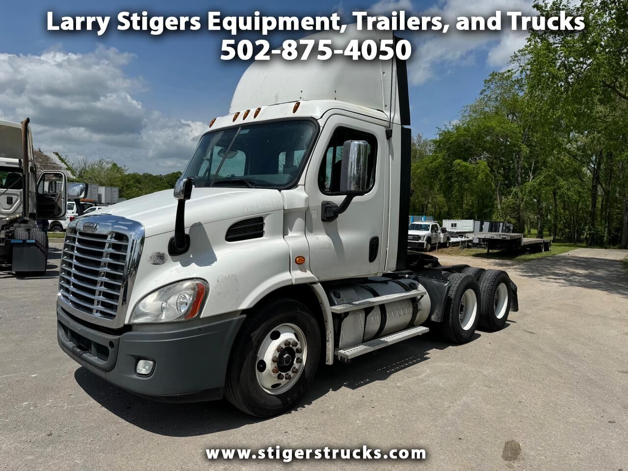 2017 FREIGHTLINER Cascadia