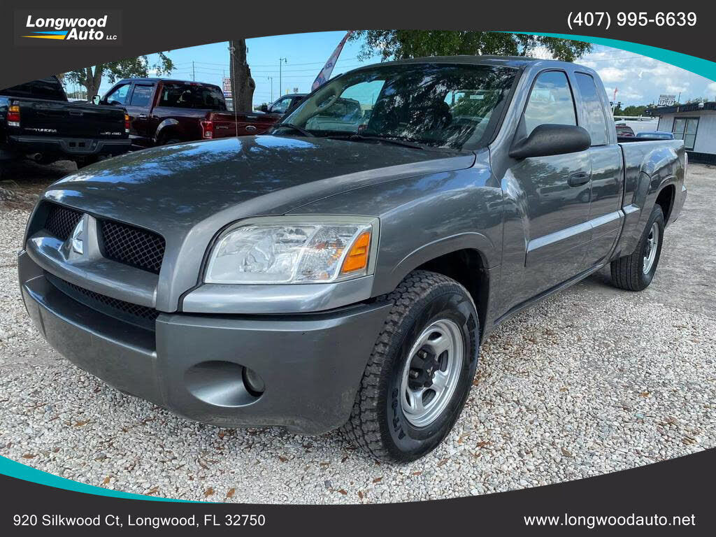 Mitsubishi Raider