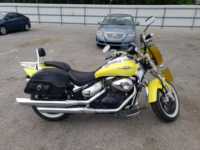 Suzuki VZ800