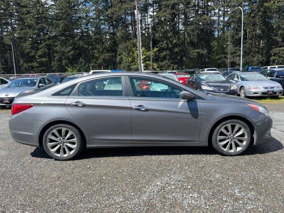 2011 HYUNDAI Sonata