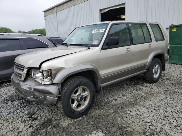 Isuzu Trooper