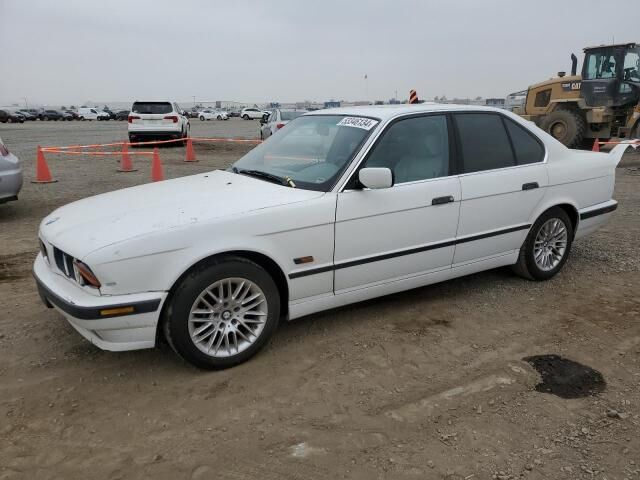 BMW 530i