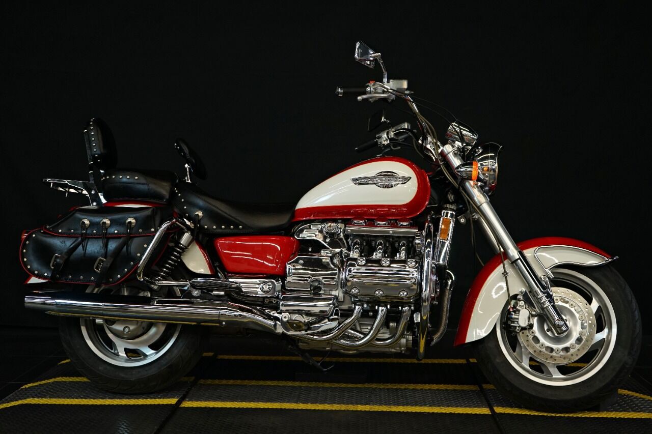 Honda GL1500C (VALKYRIE)
