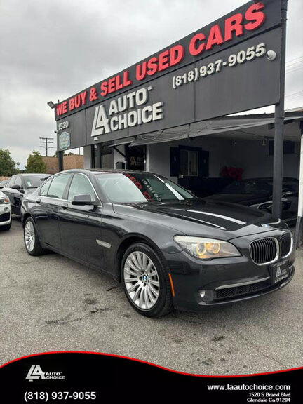 BMW 750i