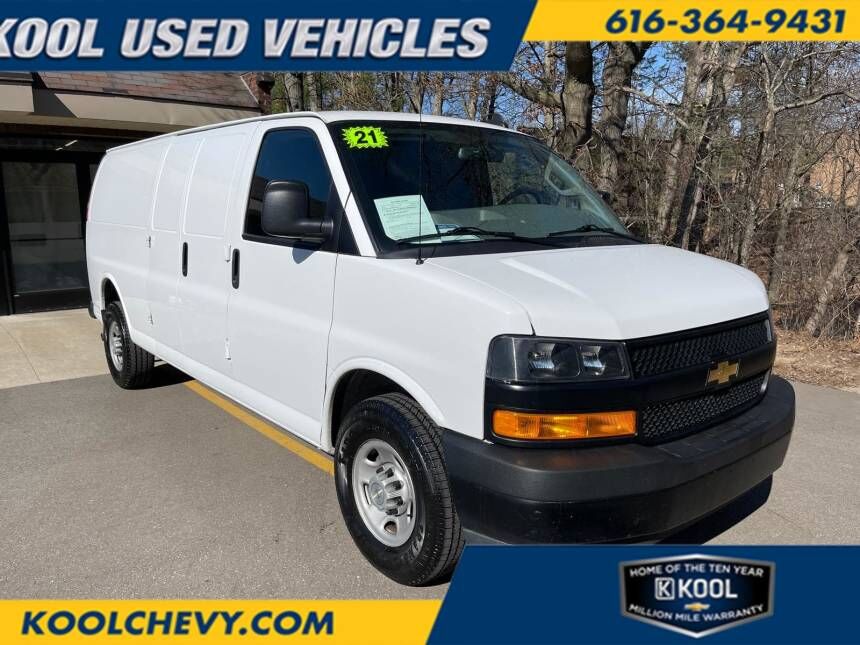 2021 CHEVROLET Express