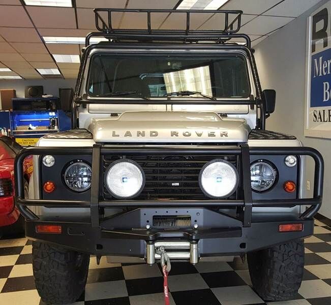 Land Rover Defender