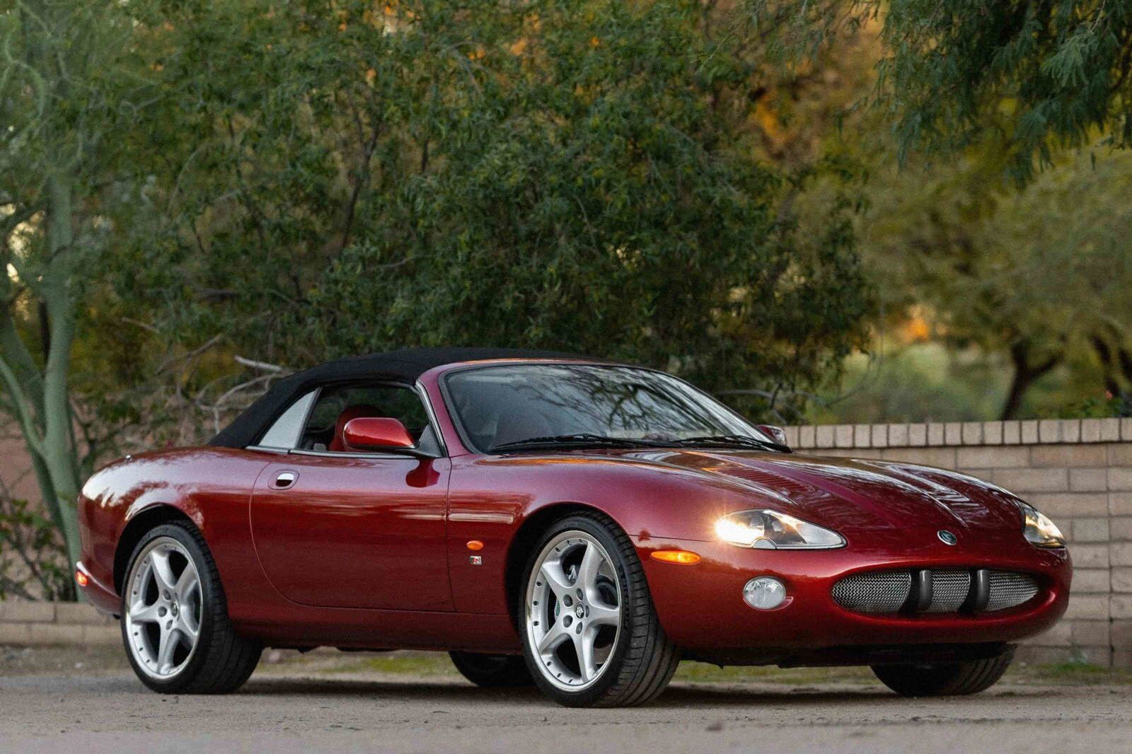 Jaguar XK