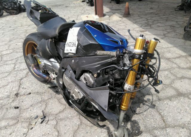 BMW HP4