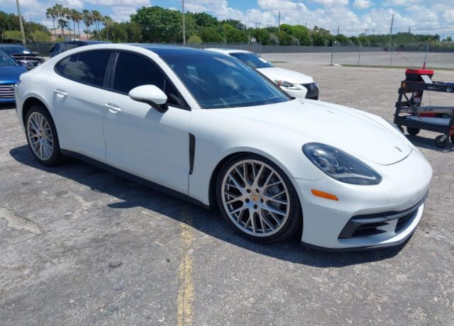 PORSCHE