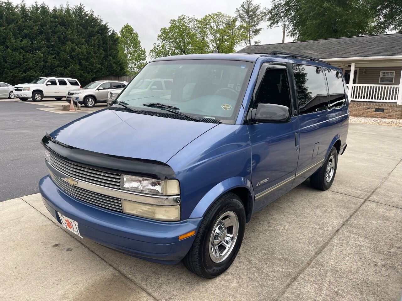 Chevrolet Astro Van