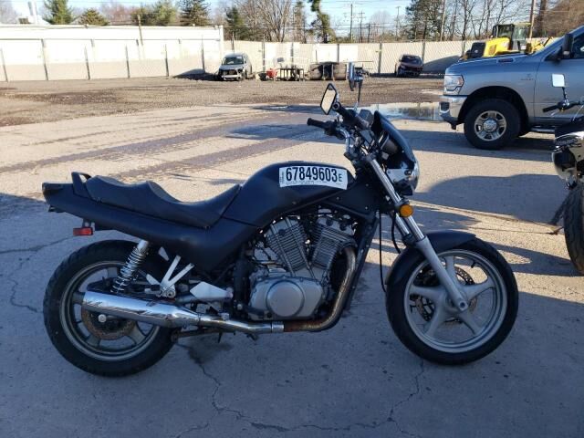 Suzuki VX800