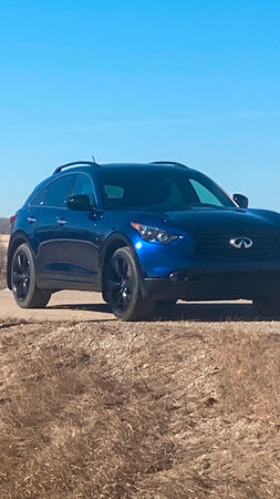 Infiniti QX70