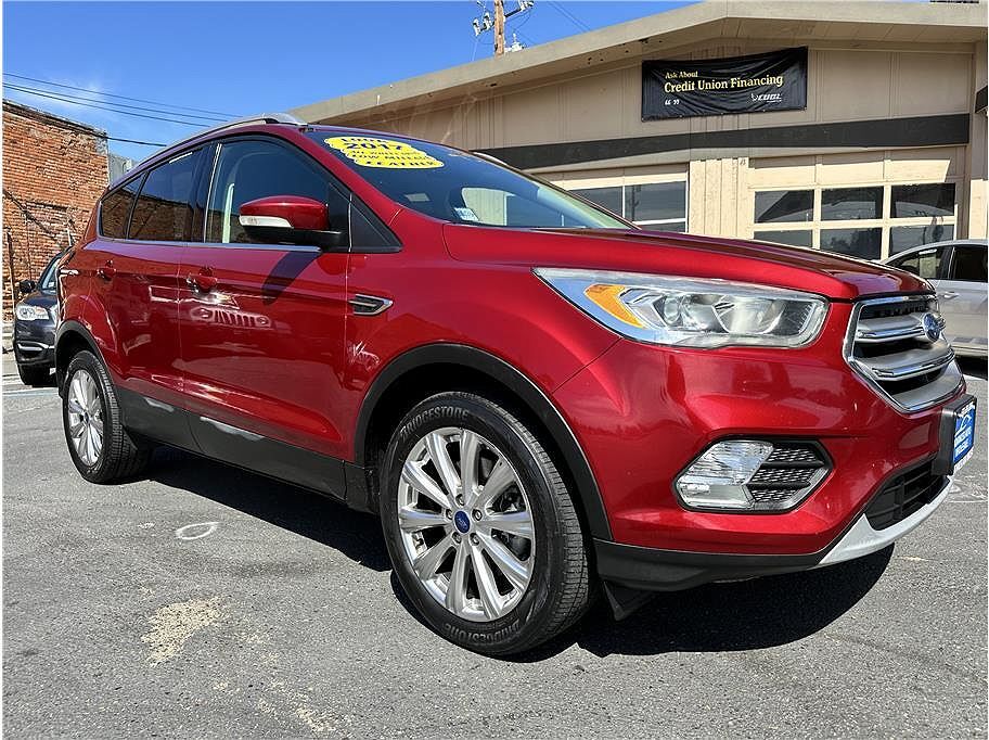 2017 FORD Escape