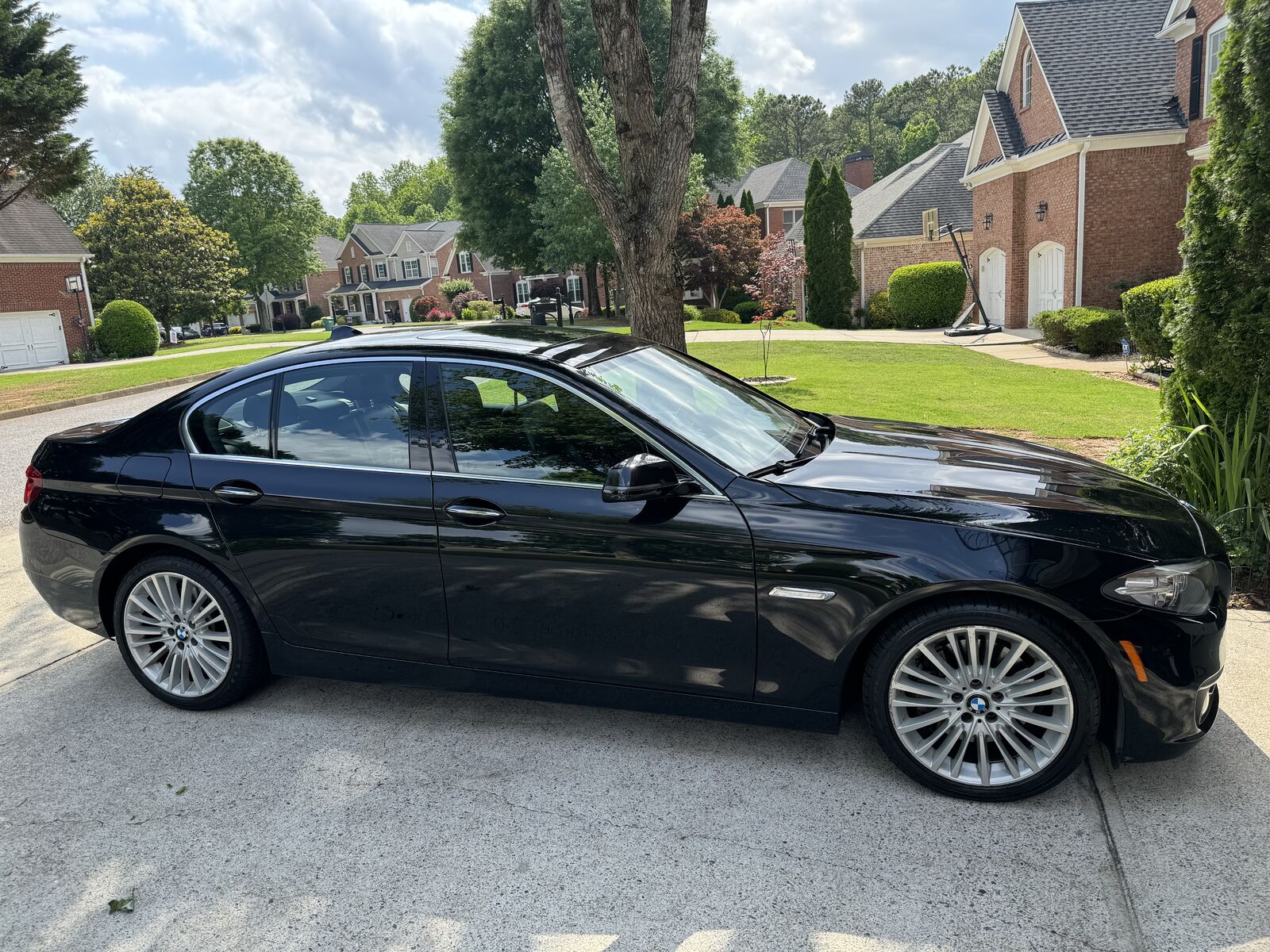 BMW 550i