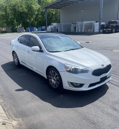 2014 KIA Cadenza