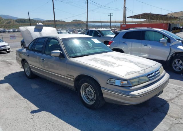 Ford Crown Victoria