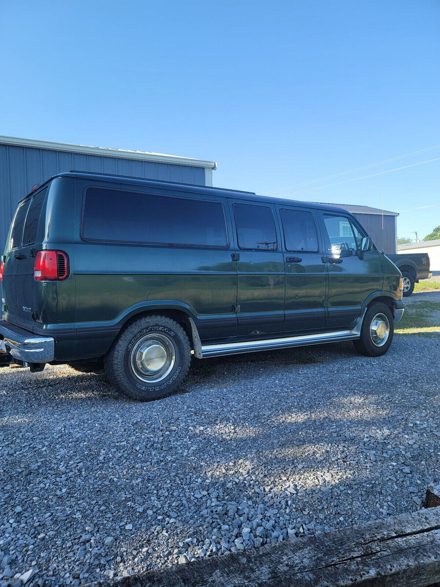 Dodge Ram Wagon