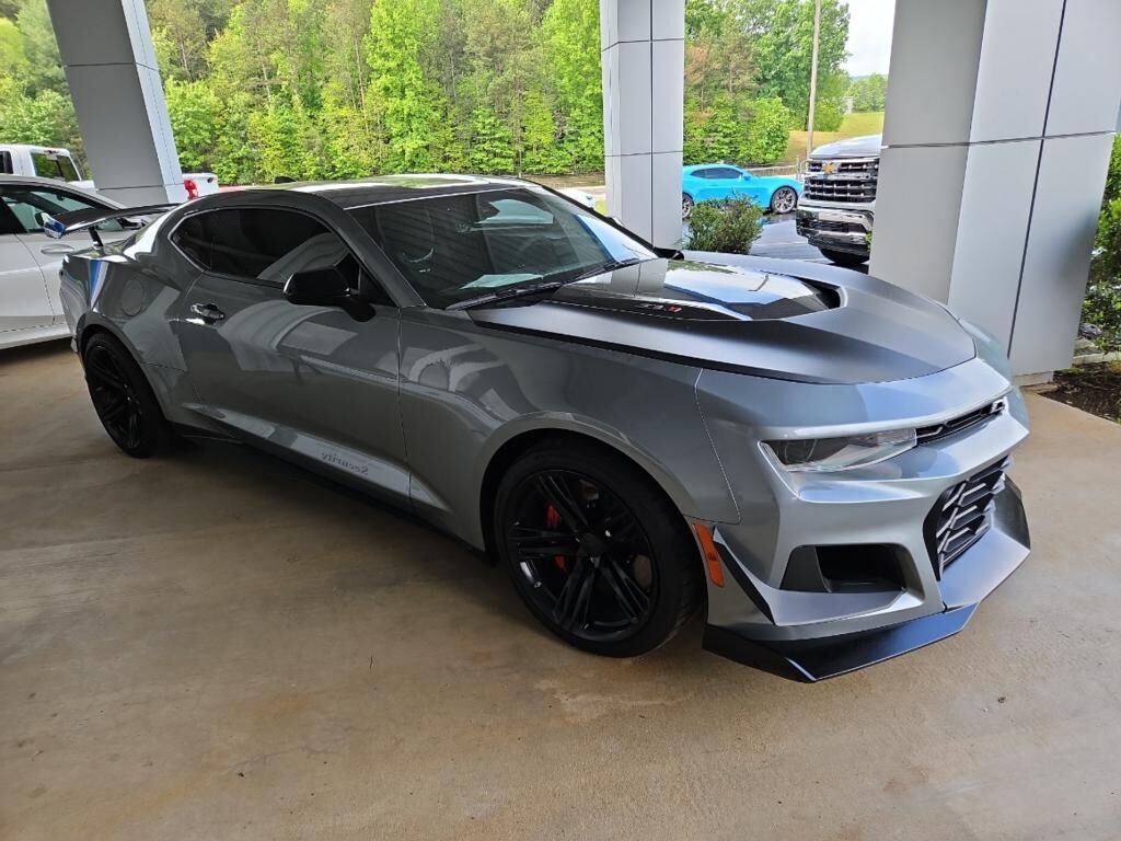2023 CHEVROLET Camaro