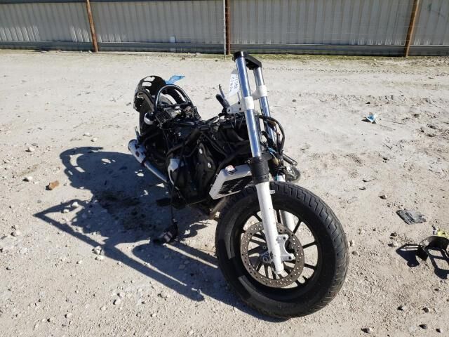 Honda CMX500 (Rebel500)