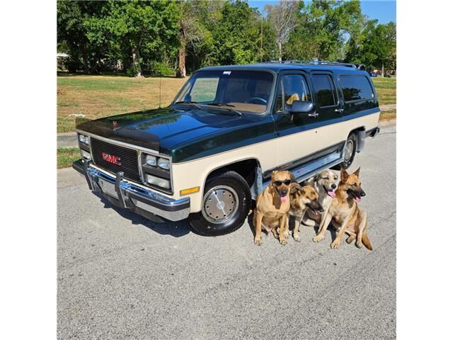 GMC Suburban