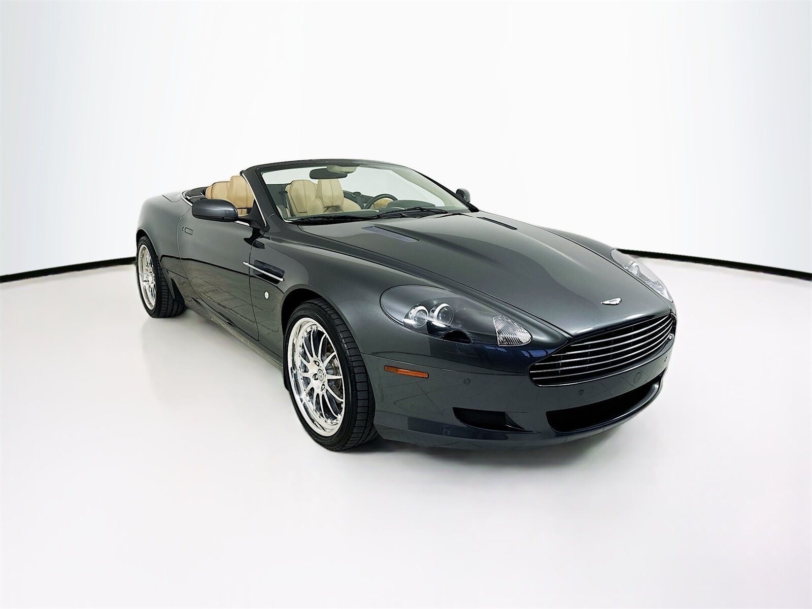 Aston Martin DB9