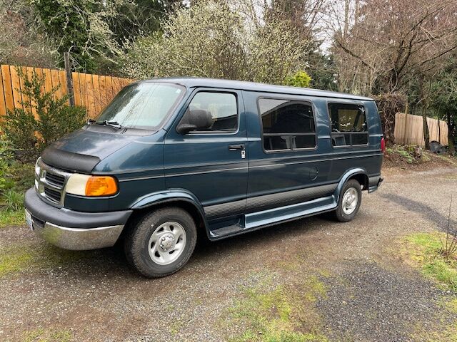 Dodge Ram Van