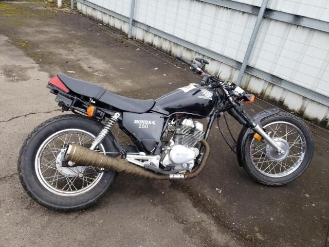 Honda CB250 (Nighthawk)
