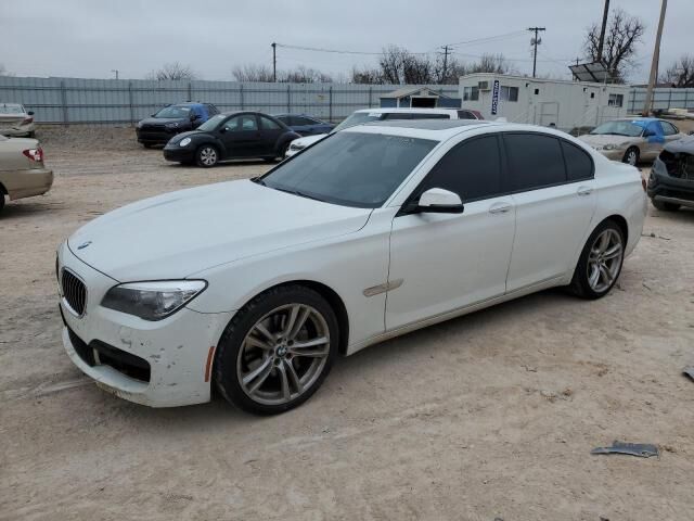BMW 740i
