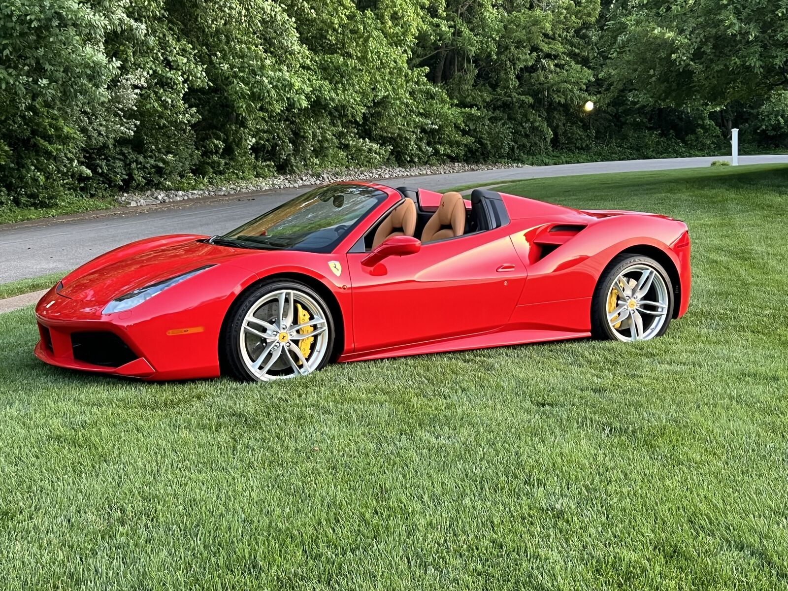 2019 FERRARI 488 Spider