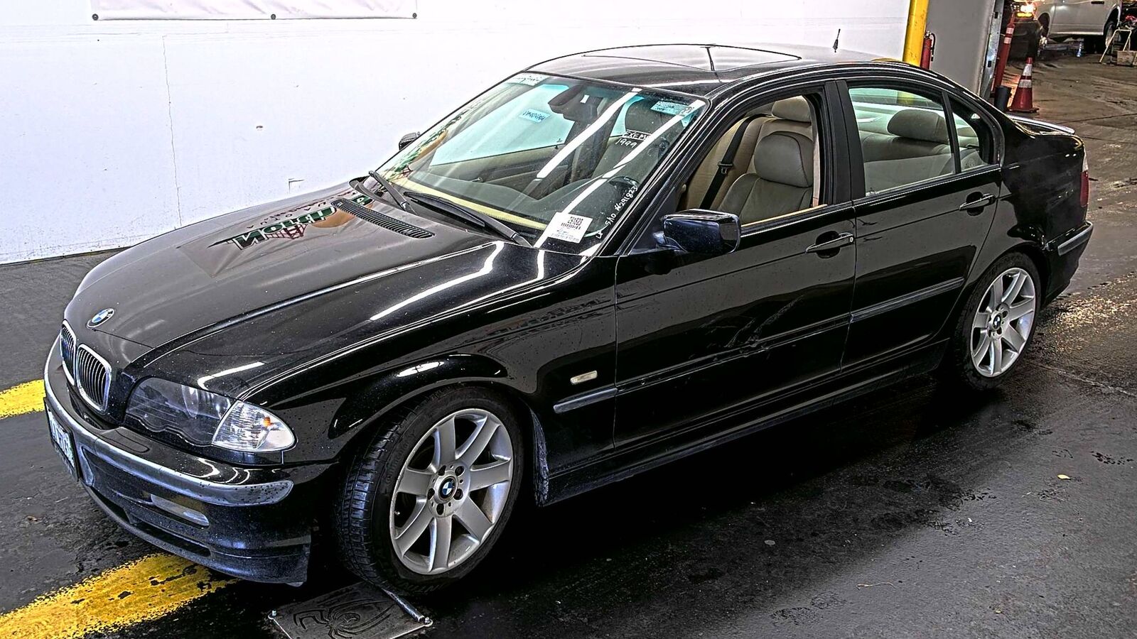 BMW 328i