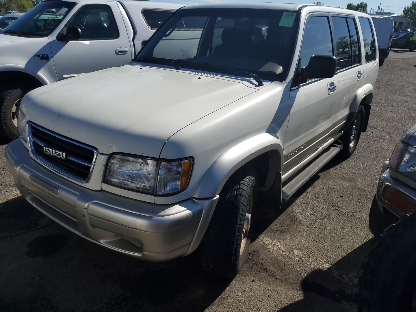 Isuzu Trooper