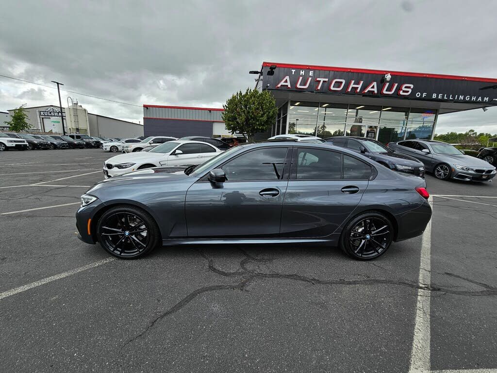 2022 BMW 330i