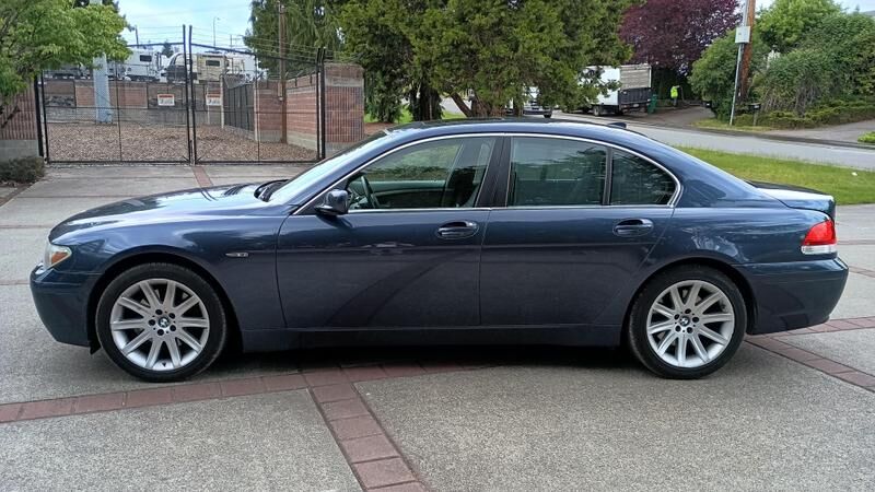 BMW 745i