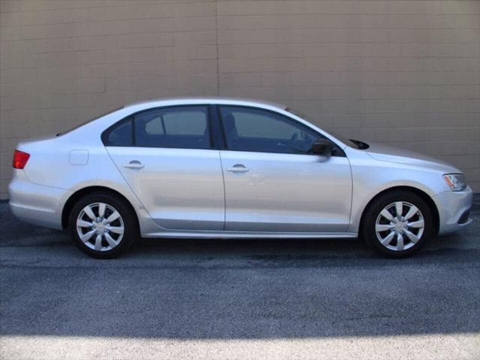 2012 VOLKSWAGEN Jetta
