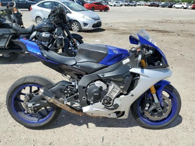 YAMAHA