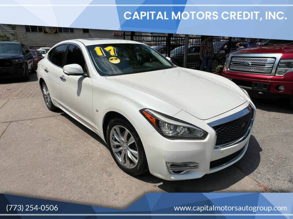 Infiniti Q70