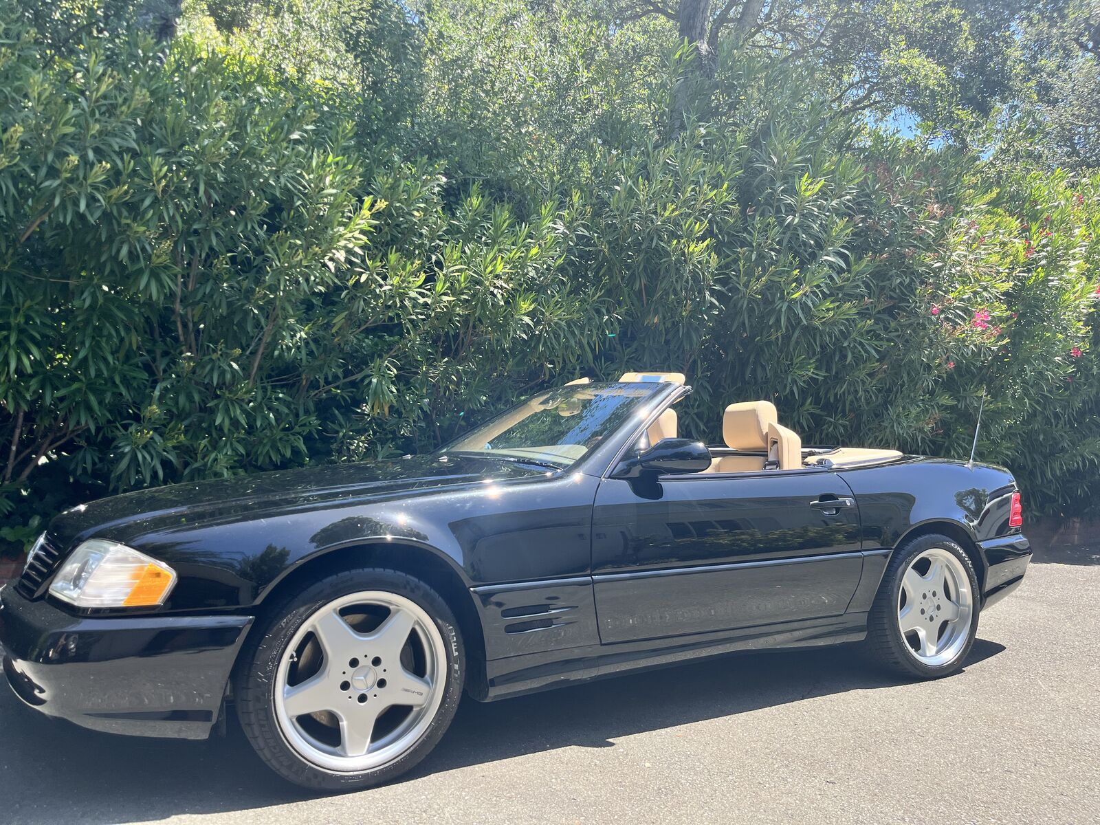 Mercedes-Benz SL-Class