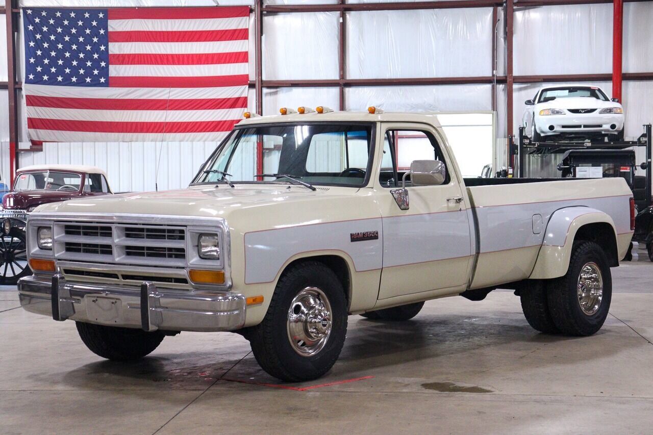 Dodge D-Series