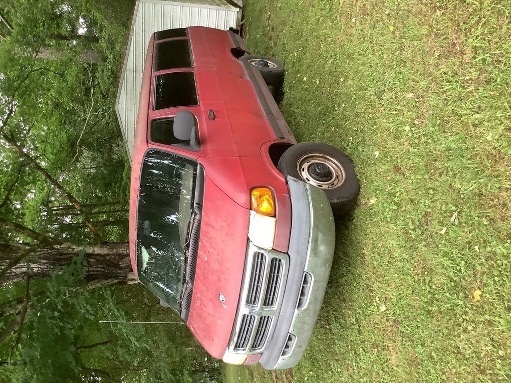 Dodge Ram Wagon