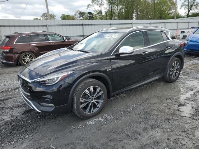 2017 INFINITI QX30
