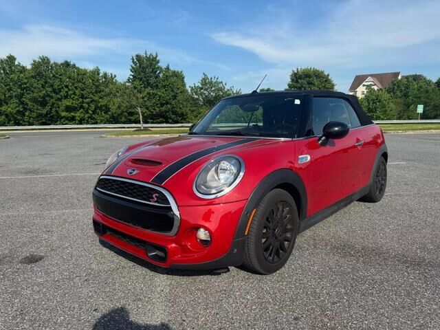 MINI Cooper Convertible