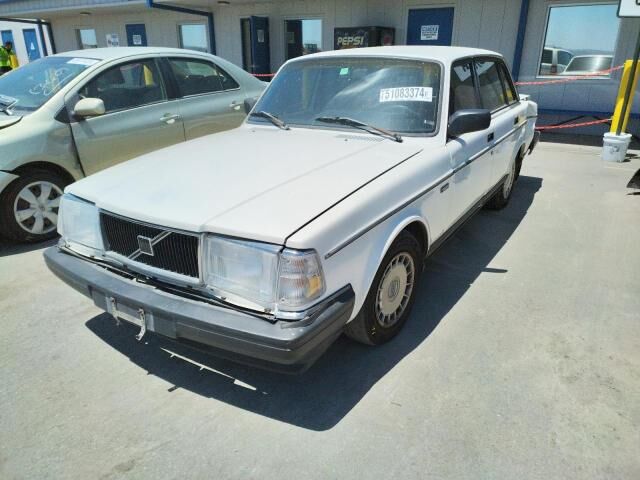Volvo 240 Series