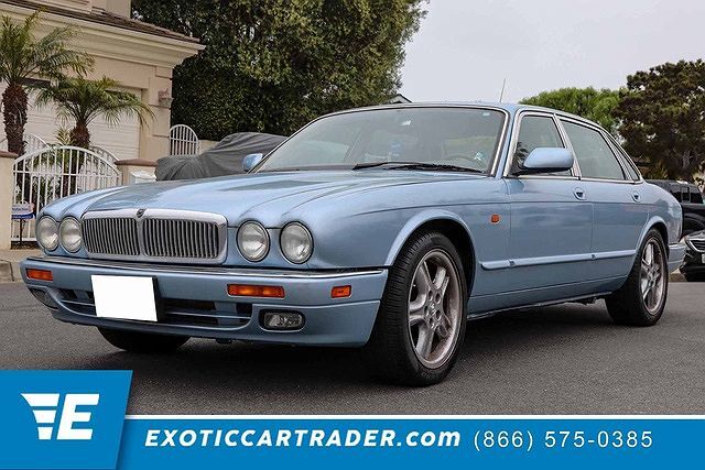 Jaguar XJ6