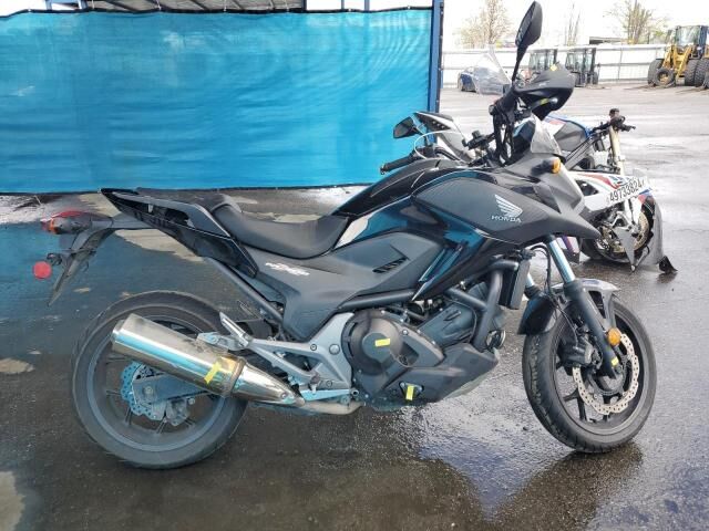 Honda NC700XD (NC700X DCT)