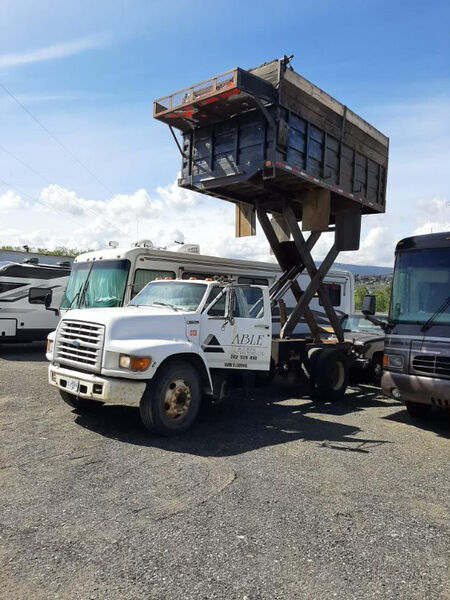 Ford F-800