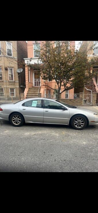 Chrysler LHS