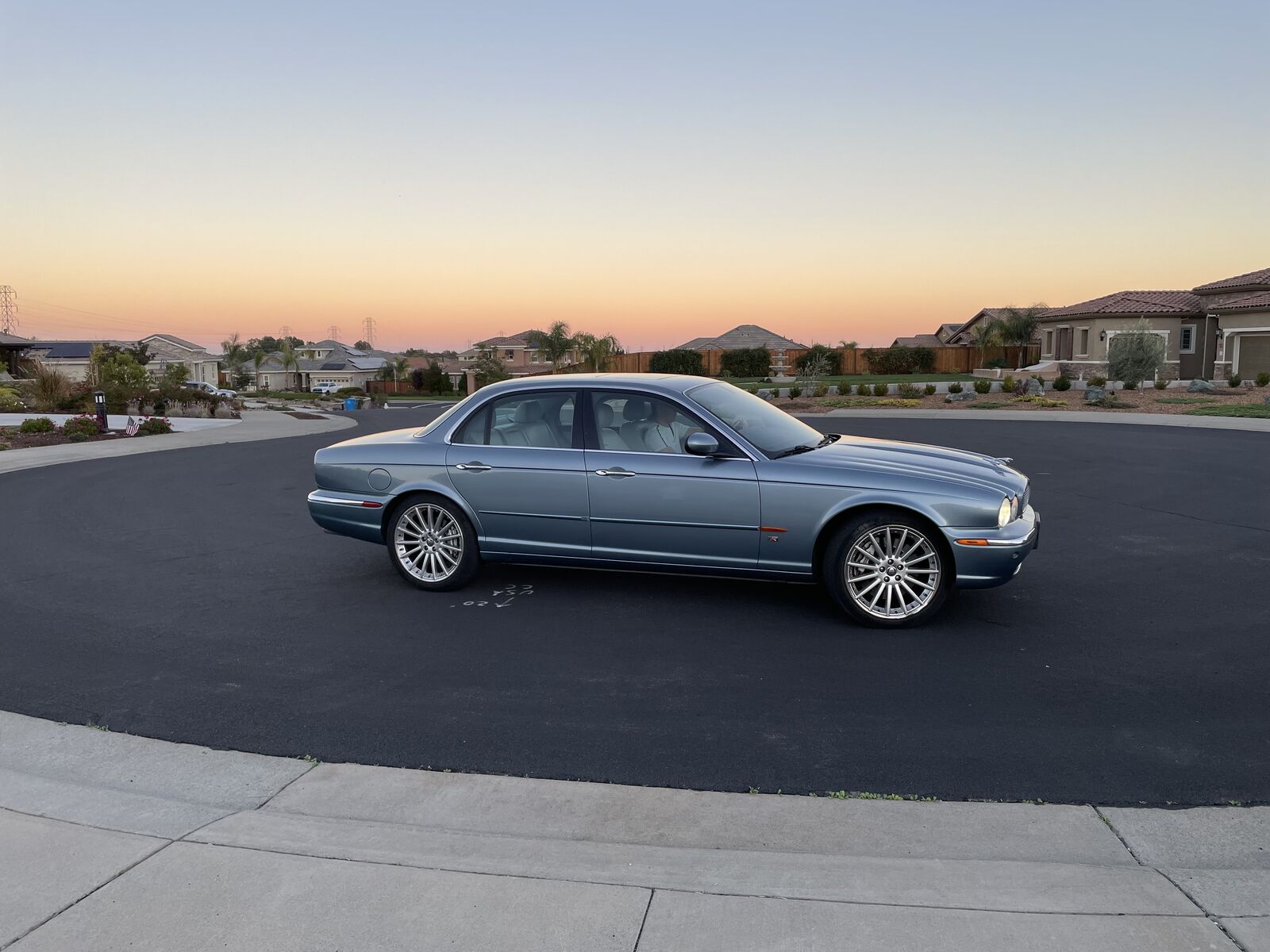 Jaguar XJR