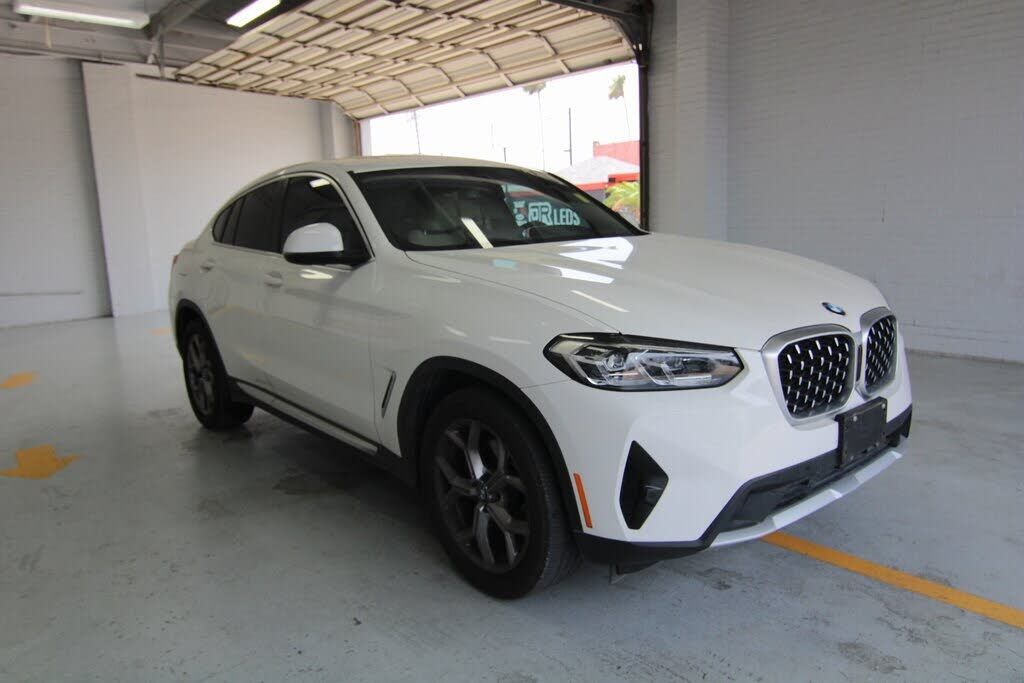2022 BMW X4